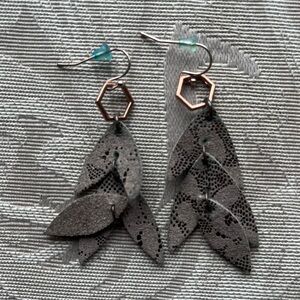 🍂 Brown fabric dangly earrings 🍂